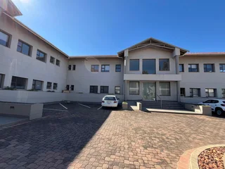 Ground Floor A-Grade Office To Let in Golf View Office Park