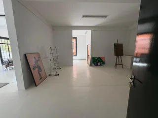 139m² Office/Studio To Let In Cape Town Tourist Area