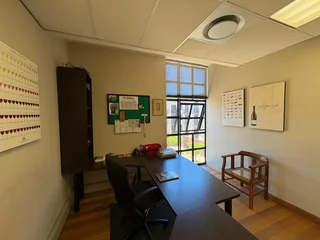 Neat &amp; secure office space with ample natural lighting For Sale in Bosman’s Cross
