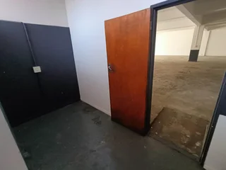 333m² Retail Space To Let In Goodwood Open Plan