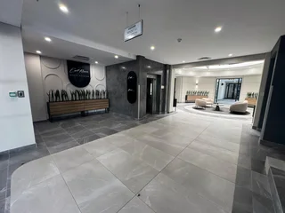 Entire Building to Let - 8 Rivonia Road, Illovo, Sandton