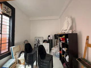 139m² Office/Studio To Let In Cape Town Tourist Area