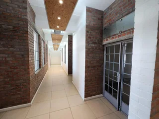 52m² Office To Let in Salt Circle Aracade, Salt River
