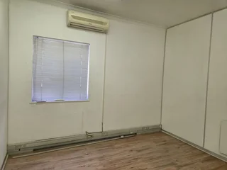 100m² Office To Let in Foregate Square, Foreshore, Cape Town CBD