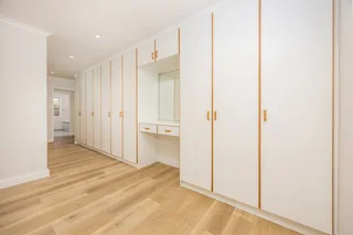 Beautifully Renovated 3-Bedroom Townhouse in Chestnut Lane, Vierlanden