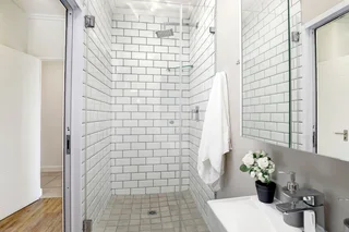 Vacant Modern Apartment with Balcony &amp; Views — Immediate Occupation After Finance Approval