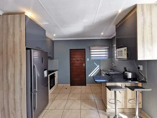 Modern Family Home for Sale in Leopard’s Rest Estate – Phase 2