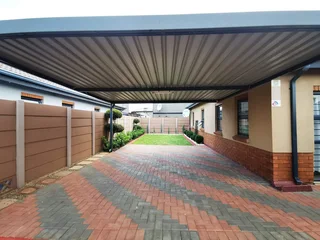 Modern Family Home for Sale in Leopard’s Rest Estate – Phase 2