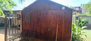 DUBBEL STORY. ABSOLUTE EXCELLENT CONDITION.WILL BE PROUD TO OWN.