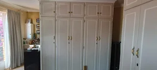 DUBBEL STORY. ABSOLUTE EXCELLENT CONDITION.WILL BE PROUD TO OWN.