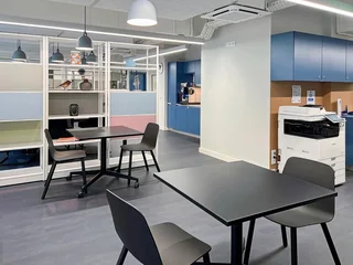 Find office space in HQ Hatfield Quarter for 4 persons with everything taken care of