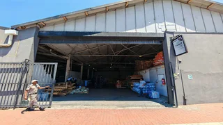 1&#39;100m2 Warehouse TO RENT / TO LET just off Umgeni Road | Swindon Property