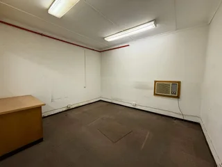 Industrial Property To Let in Tongaat