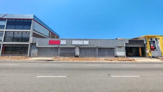 Prime 700m2 retail/showroom/warehouse space available TO RENT/TO LET on Umgeni Road | Swindon Pro...