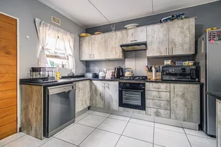 This one is a must view!! Need a lock up and go??