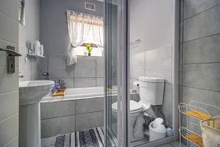 This one is a must view!! Need a lock up and go??