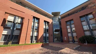 773m² Office to rent Woodmead