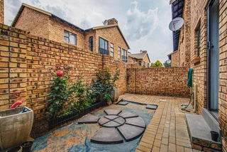 This one is a must view!! Need a lock up and go??