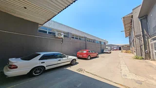 Prime 700m2 retail/showroom/warehouse space available TO RENT/TO LET on Umgeni Road | Swindon Pro...