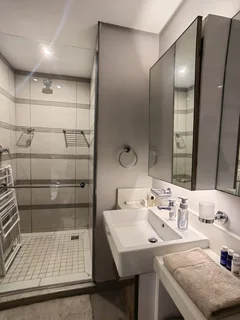 Stylish Coastal Living with Spectacular Views