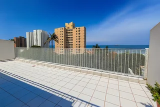 Rare  3-Bedroom Apartment on Marine Drive Umhlanga PLUS 1 GARAGE