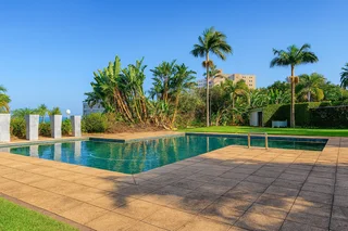 Rare  3-Bedroom Apartment on Marine Drive Umhlanga PLUS 1 GARAGE