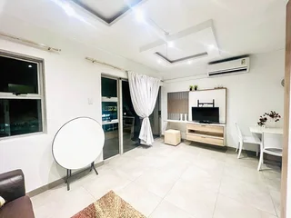 Immaculate Fully Furnished Apartment in Umhlanga