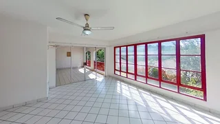 Spacious 3 bed unit in a quiet complex, includes water.