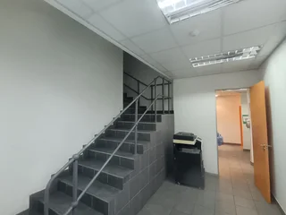 SOUGHT AFTER WAREHOUSE IN RIVERHORSE VALLEY