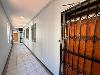 Ground Floor Medical Suite to Let - Mayo Clinic, Constantia Kloof, Roodepoort