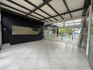 Prime Retail Space to Let at Parkside Centre in Bromhof, Randburg