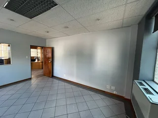 Second Floor Medical Suite to Let - Mayo Clinic, Constantia Kloof, Roodepoort