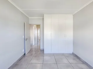 Modern 2-Bed Apartment with Balcony Braai – Tenanted Until April 2026