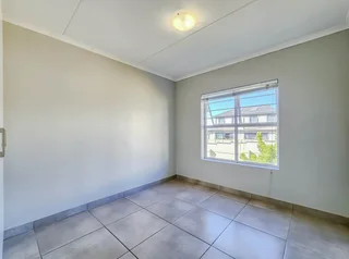 Modern 2-Bed Apartment with Balcony Braai – Tenanted Until April 2026