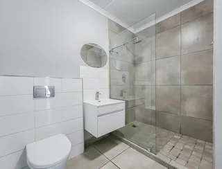 Modern 2-Bed Apartment with Balcony Braai – Tenanted Until April 2026