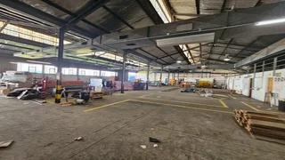 2175m2 Warehouse with 3500m2 Yard To Let in Brackenfell