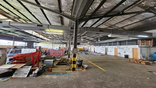 2175m2 Warehouse with 3500m2 Yard To Let in Brackenfell