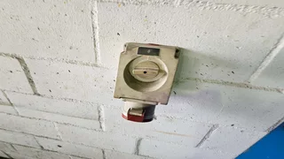 2175m2 Warehouse with 3500m2 Yard To Let in Brackenfell