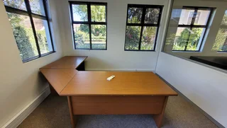 117sqm Office To Let in Kloof | Swindon Property