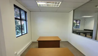 117sqm Office To Let in Kloof | Swindon Property
