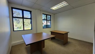 117sqm Office To Let in Kloof | Swindon Property