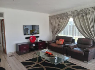 **A Home for All Generations: Spacious 4-Bedroom Residence with Independent Flatlet in Verwoerdpa...