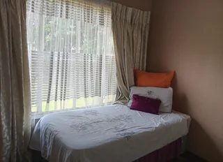 **A Home for All Generations: Spacious 4-Bedroom Residence with Independent Flatlet in Verwoerdpa...