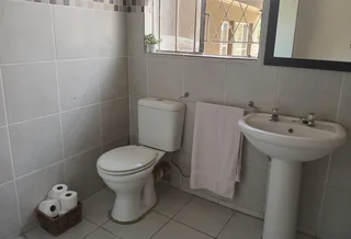 **A Home for All Generations: Spacious 4-Bedroom Residence with Independent Flatlet in Verwoerdpa...