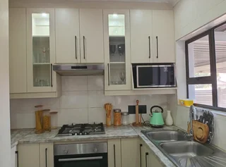 **A Home for All Generations: Spacious 4-Bedroom Residence with Independent Flatlet in Verwoerdpa...