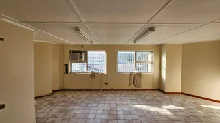 Retail Warehouse To Let In Beaconvale