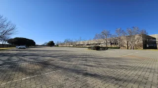 Warehouse available To Let in Spartan, Kempton Park