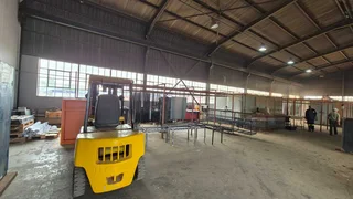 800sqm Factory To Let with yard in a Complex - Wadeville