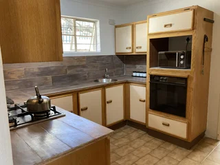 Pet-friendly 3-Bed And 2-Bath House With A Lush Landscaped Fairytale Garden