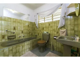 Pet-friendly 3-Bed And 2-Bath House With A Lush Landscaped Fairytale Garden